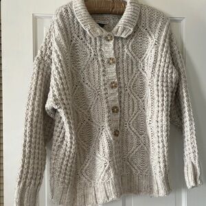 American Eagle Outfitters Cream Cable Knit sweater
